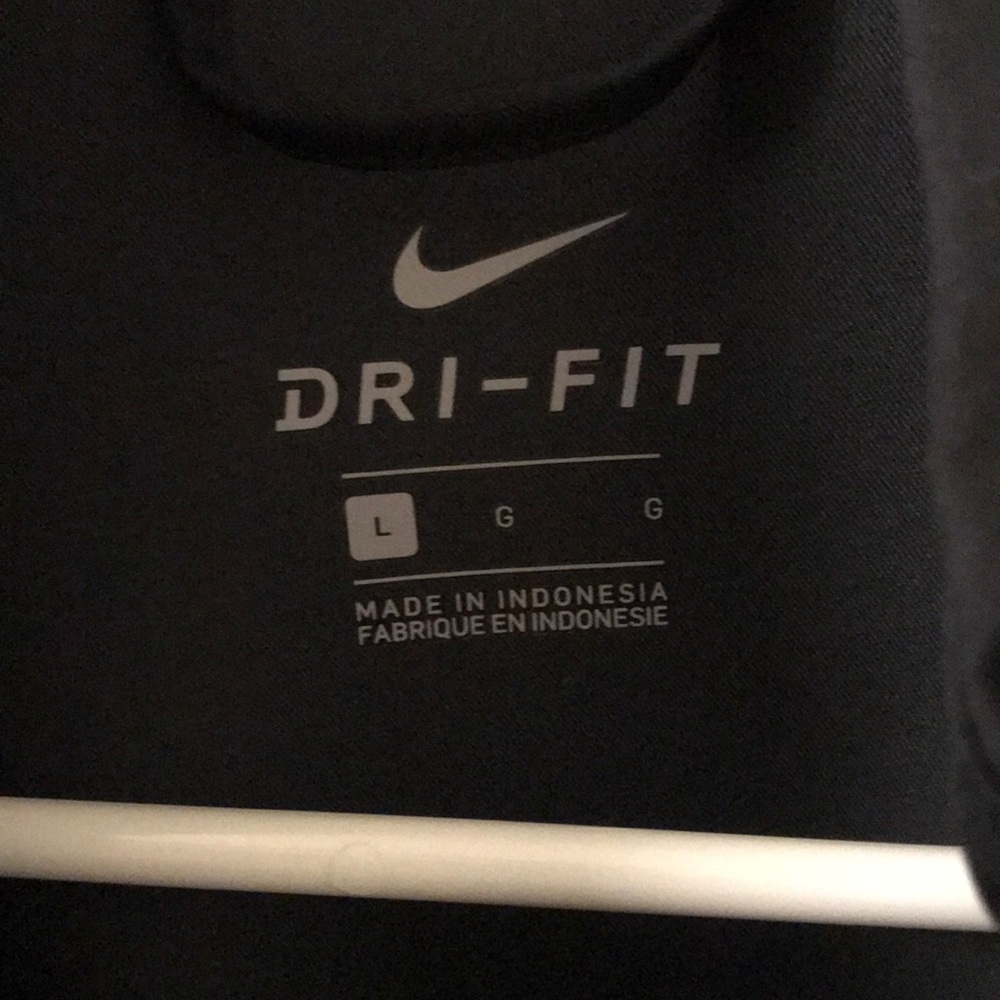 Nike Dry Fit lightweight jacket - Picture 3 of 3